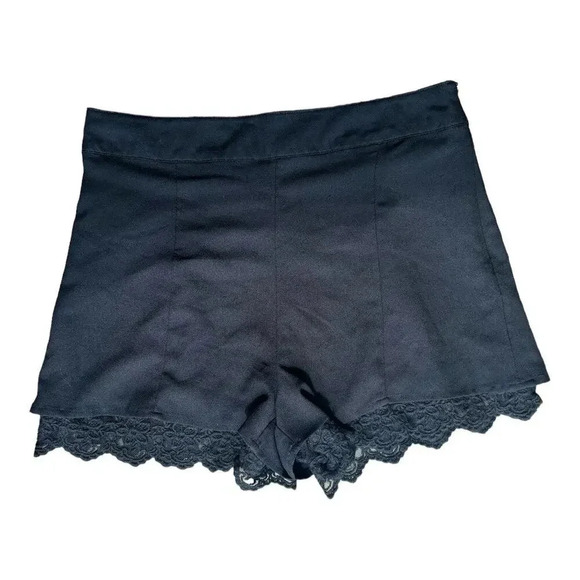 Forever21 Black Shorts With  Lace Trim Size Medium - Picture 1 of 6